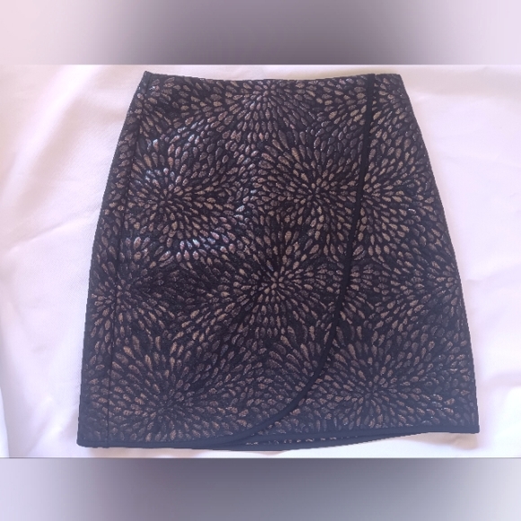Loft Metallic Faux Wrap Black Jacquard Miniskirt - 00P - Picture 1 of 9
